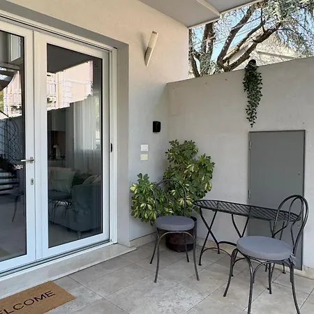 Marlor House -